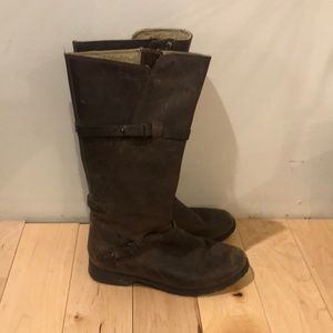 Teva De La Vina Boot size 9